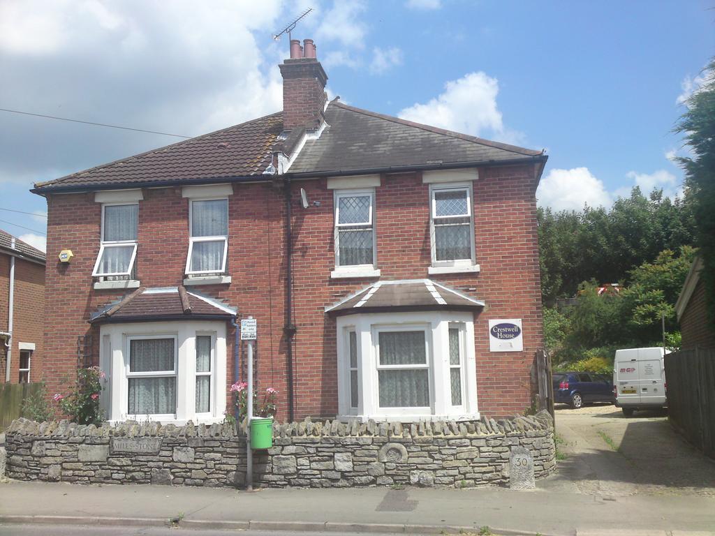 이슬리햄프셔 Crestwell House B&B 외부 사진
