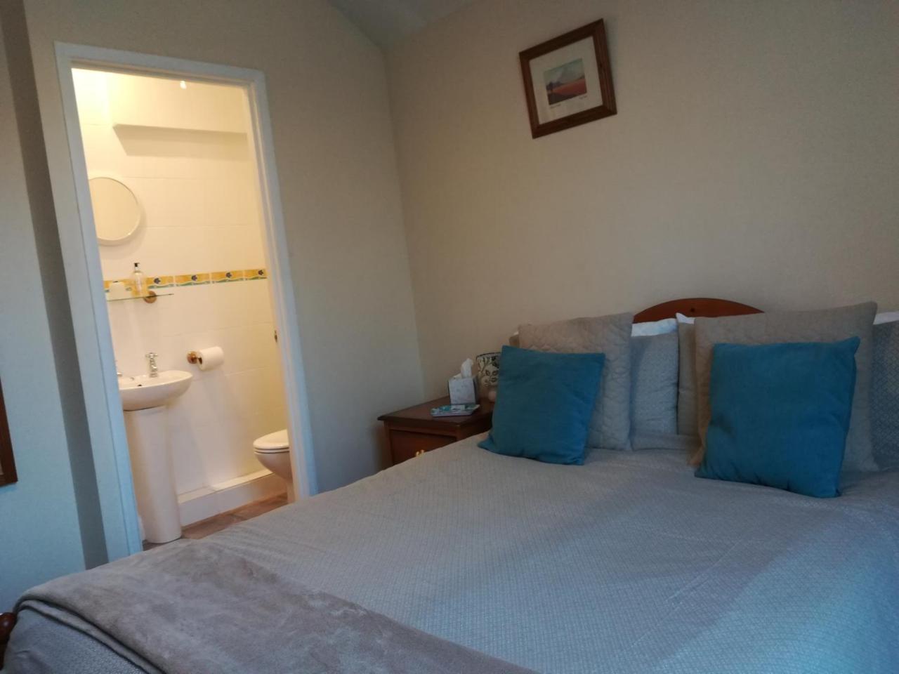 이슬리햄프셔 Crestwell House B&B 외부 사진